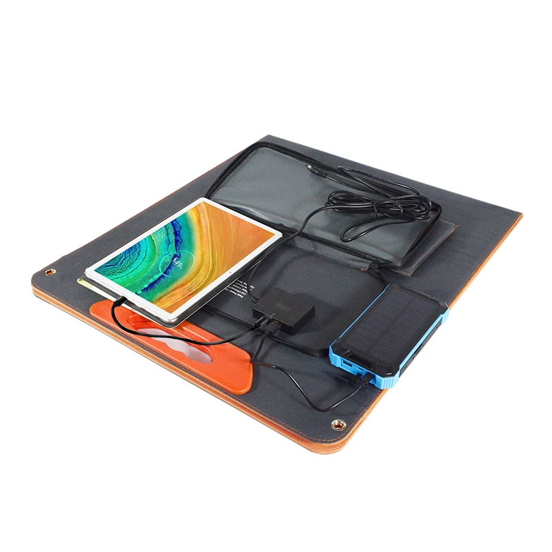 كيف يعيد الشاحن المحمول بقدرة 100 واط تعريف توصيل الطاقة عالي السرعة أثناء التنقل؟